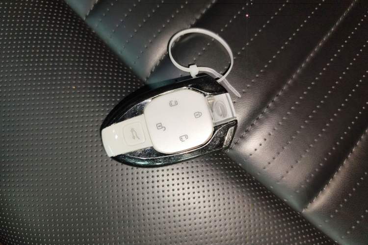 Used GAC Trumpchi M8 2023 Zongshi Series Dual-Motor Supreme Edition Vehicle Key