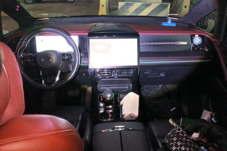 Used GAC Trumpchi M8 2023 Zongshi Series 400T Flagship Edition Center Console