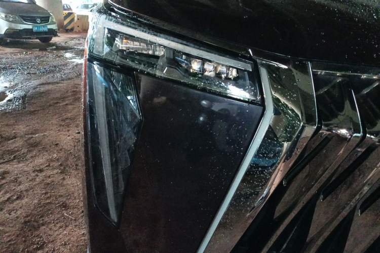 Used GAC Trumpchi M8 2023 Zongshi Series 400T Flagship Edition Right Front Headlight