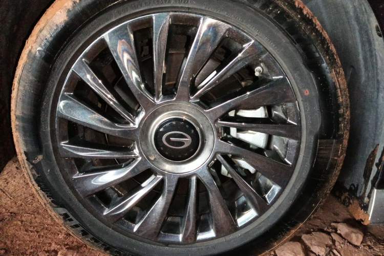 Used GAC Trumpchi M8 2023 Zongshi Series 400T Flagship Edition Right Front Wheel Hub