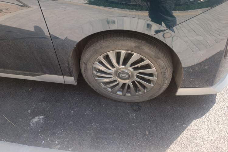 Used GAC Trumpchi M8 2023 Zongshi Series 400T Flagship Edition Right Front Wheel Hub