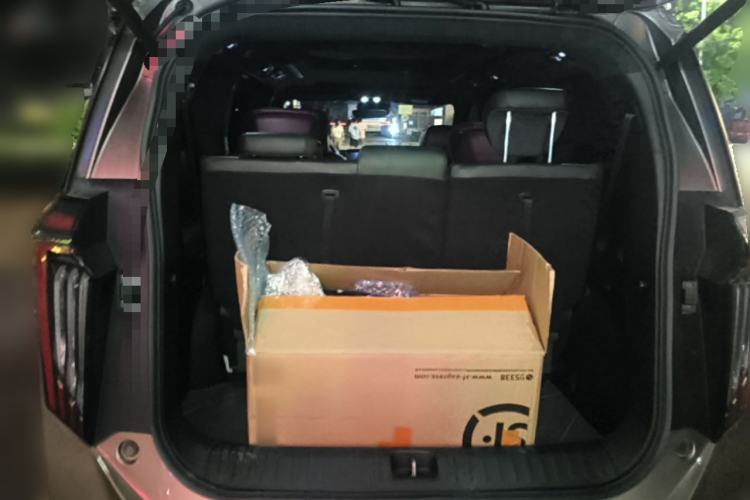 Used GAC Trumpchi M8 2023 Zongshi Series Dual-Motor Supreme Edition Trunk