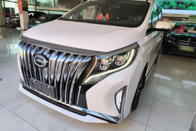 Ojetý GAC Trumpchi M8 2023 Lingxiu Series 390T Deluxe Edition