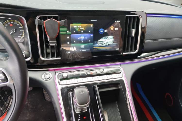 Used GAC Trumpchi M8 2023 Lingxiu Series 390T Luxury Edition Audio And AC Panel