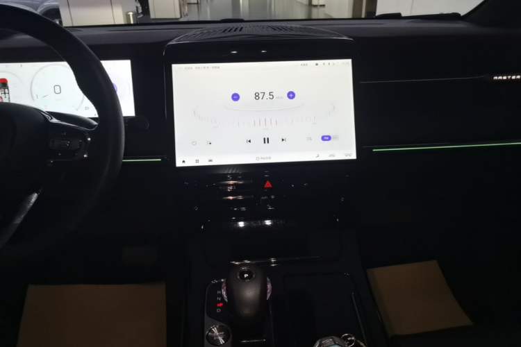 Used GAC Trumpchi M8 2023 Zongshi Series 400T Ultimate Edition Audio And AC Panel