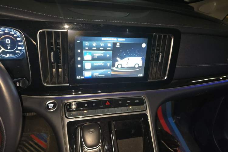 Used GAC Trumpchi M8 2023 Lingxiu Series 390T Prestige Edition Audio And AC Panel
