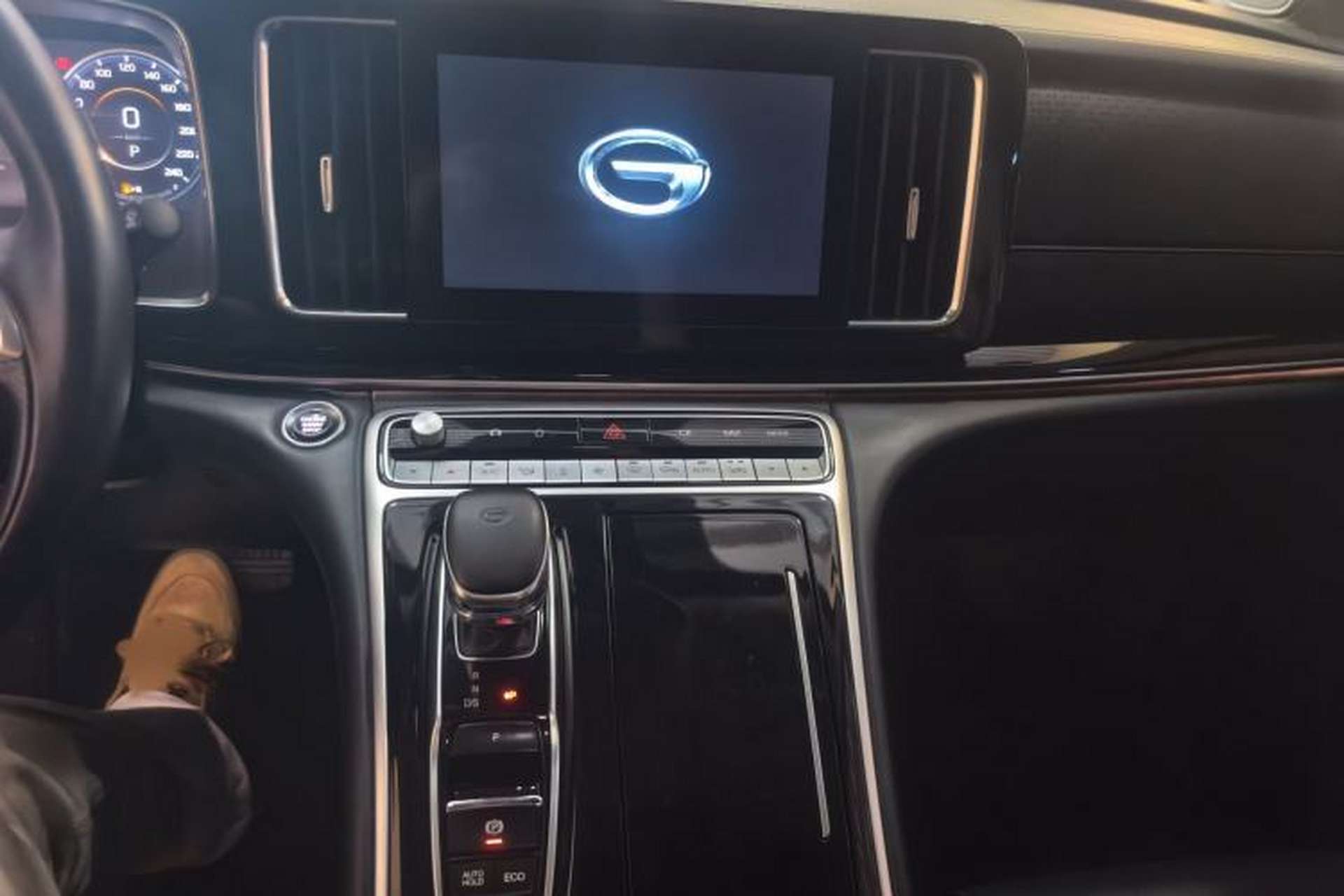 Used GAC Trumpchi M8 2023 Lingxiu Series 390T Prestige Edition Audio And AC Panel