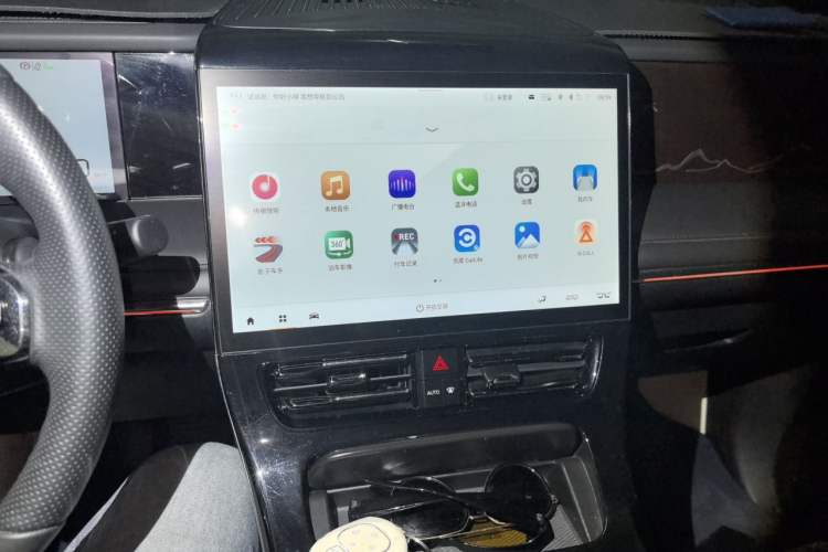 Used GAC Trumpchi M8 2023 Zongshi Series 400T Flagship Edition Audio And AC Panel
