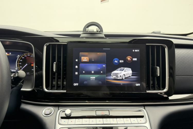 Used GAC Trumpchi M8 2023 Lingxiu Series 390T Luxury Edition Audio And AC Panel