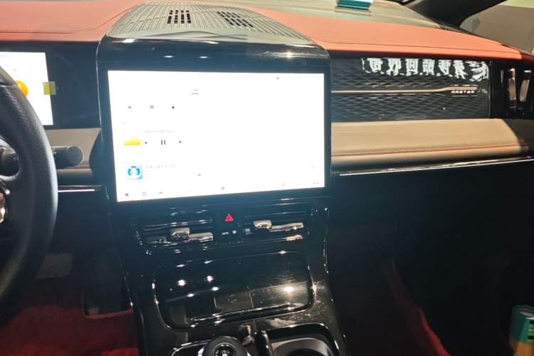 Used GAC Trumpchi M8 2023 Zongshi Series Dual-Motor YuZun Edition Audio And AC Panel