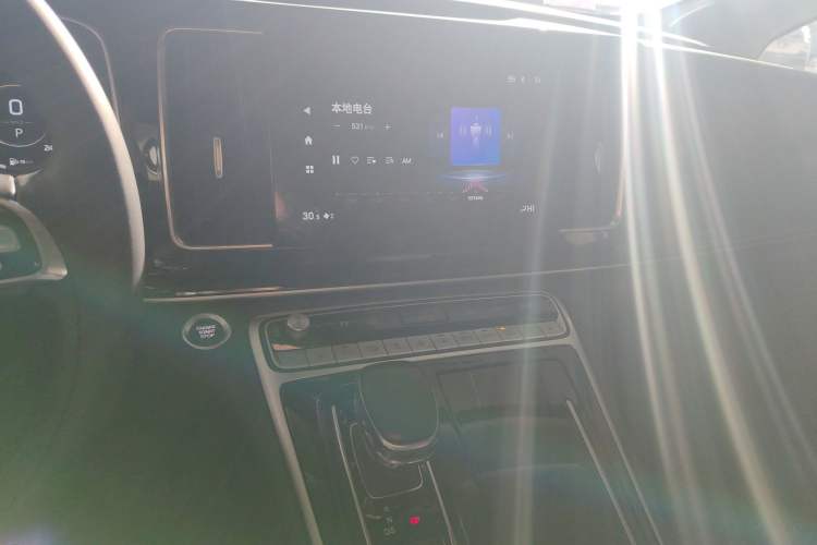 Used GAC Trumpchi M8 2023 Lingxiu Series 390T Prestige Edition Audio And AC Panel