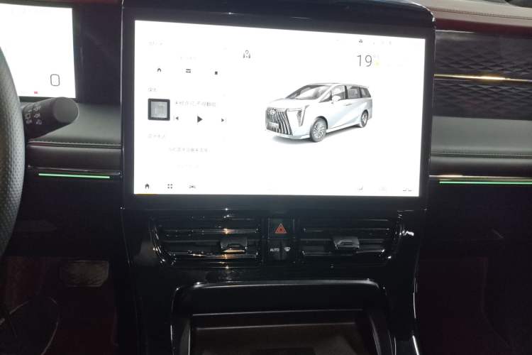 Used GAC Trumpchi M8 2023 Zongshi Series Dual-Motor Supreme Edition Audio And AC Panel