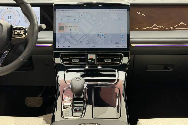 Used GAC Trumpchi M8 2023 Zongshi Series 400T Flagship Edition Audio And AC Panel
