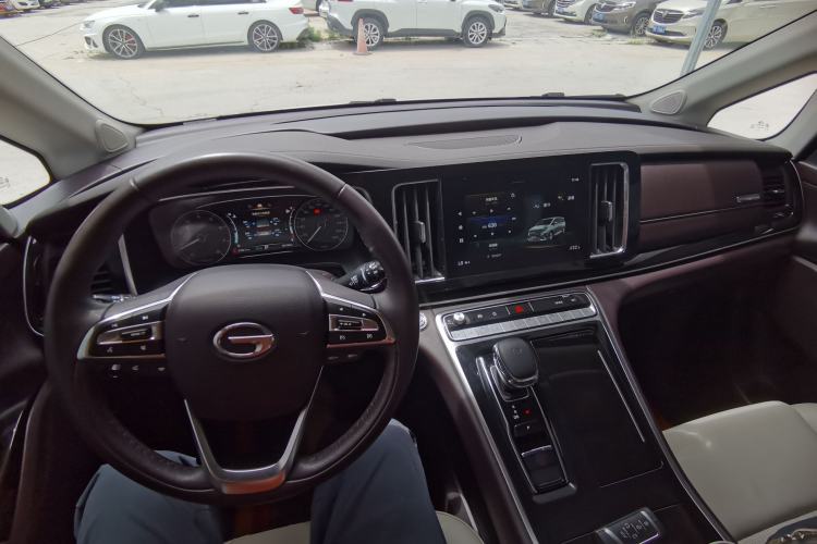 Used GAC Trumpchi M8 2023 Lingxiu Series 390T Deluxe Edition Center Console