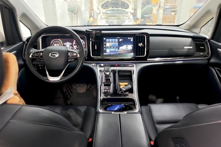 Used GAC Trumpchi M8 2023 Lingxiu Series 390T Ultimate Edition Center Console