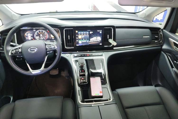 Used GAC Trumpchi M8 2023 Lingxiu Series 390T Prestige Edition Center Console