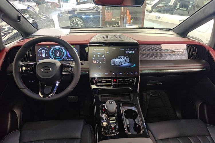 Used GAC Trumpchi M8 2023 Zongshi Series Dual-Motor Flagship Edition Center Console