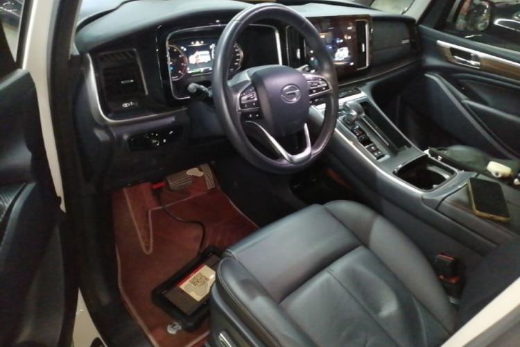 Used GAC Trumpchi M8 2023 Lingxiu Series 390T Deluxe Edition Center Console