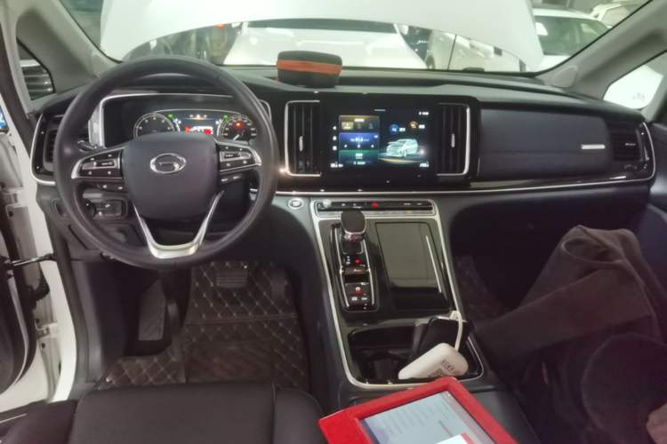 Used GAC Trumpchi M8 2023 Lingxiu Series 390T Deluxe Edition Center Console