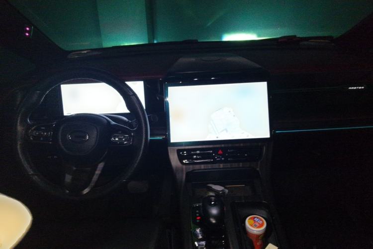 Used GAC Trumpchi M8 2023 Zongshi Series Dual-Motor YuZun Edition Center Console