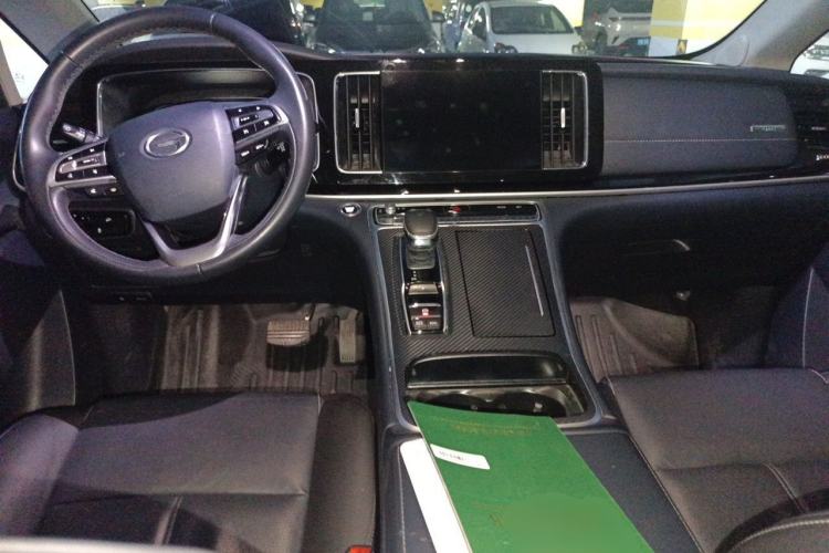 Used GAC Trumpchi M8 2023 Lingxiu Series 390T Deluxe Edition Center Console