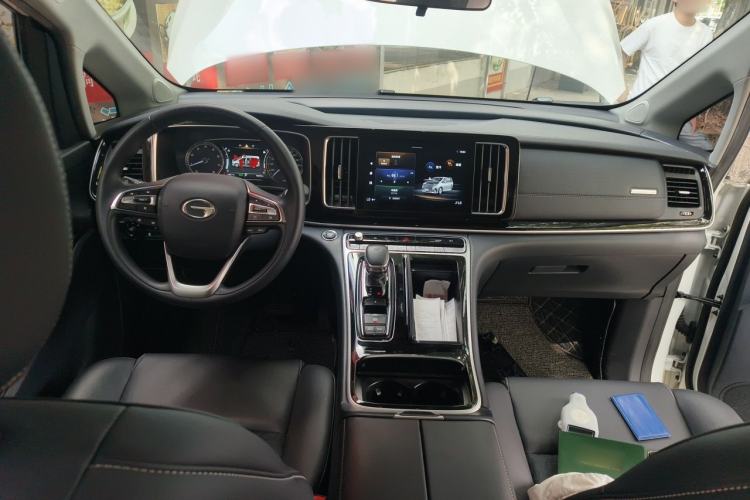 Used GAC Trumpchi M8 2023 Lingxiu Series 390T Luxury Edition Center Console