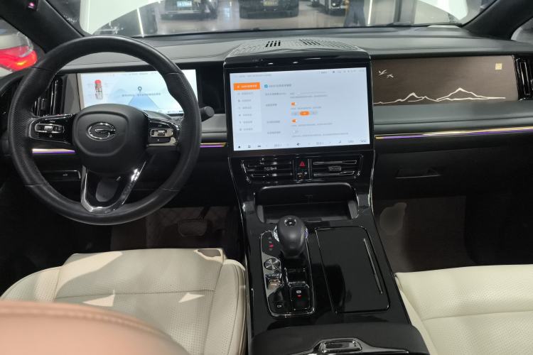 Used GAC Trumpchi M8 2023 Zongshi Series 400T Flagship Edition Center Console