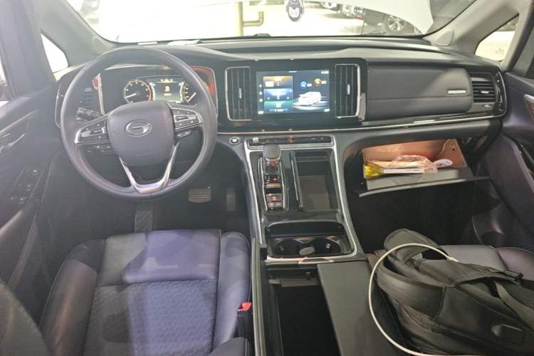Used GAC Trumpchi M8 2023 Lingxiu Series 390T Deluxe Edition Center Console