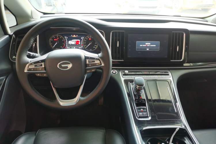 Used GAC Trumpchi M8 2023 Lingxiu Series 390T Deluxe Edition Center Console