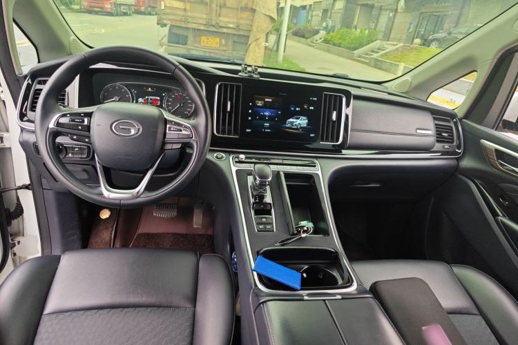 Used GAC Trumpchi M8 2023 Lingxiu Series 390T Luxury Edition Center Console