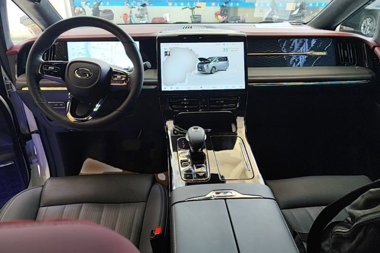 Used GAC Trumpchi M8 2023 Zongshi Series Dual-Motor Flagship Edition Center Console