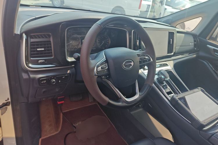 Used GAC Trumpchi M8 2023 Lingxiu Series 390T Luxury Edition Center Console