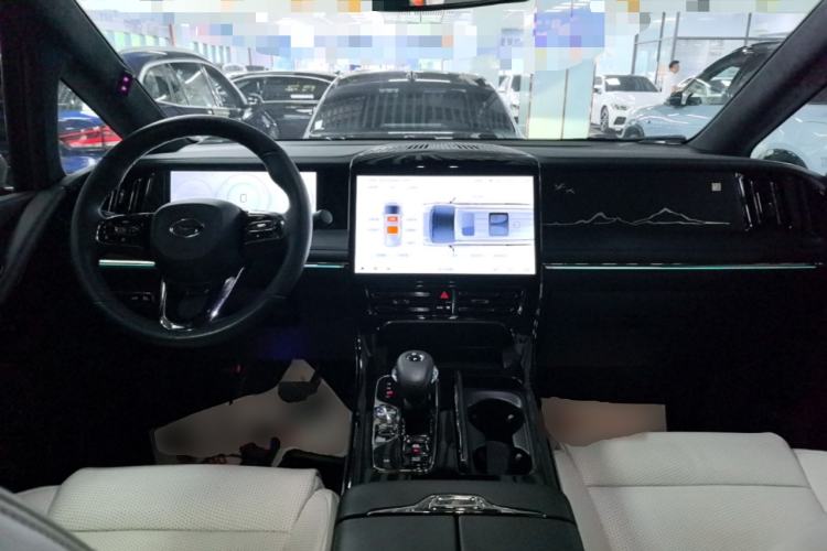 Used GAC Trumpchi M8 2023 Zongshi Series Dual-Motor Flagship Edition Center Console