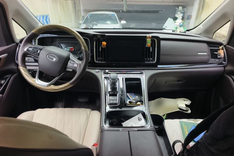Used GAC Trumpchi M8 2023 Lingxiu Series 390T Luxury Edition Center Console