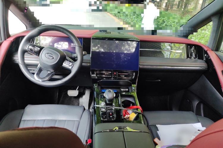 Used GAC Trumpchi M8 2023 Zongshi Series Dual-Motor YuZun Edition Center Console