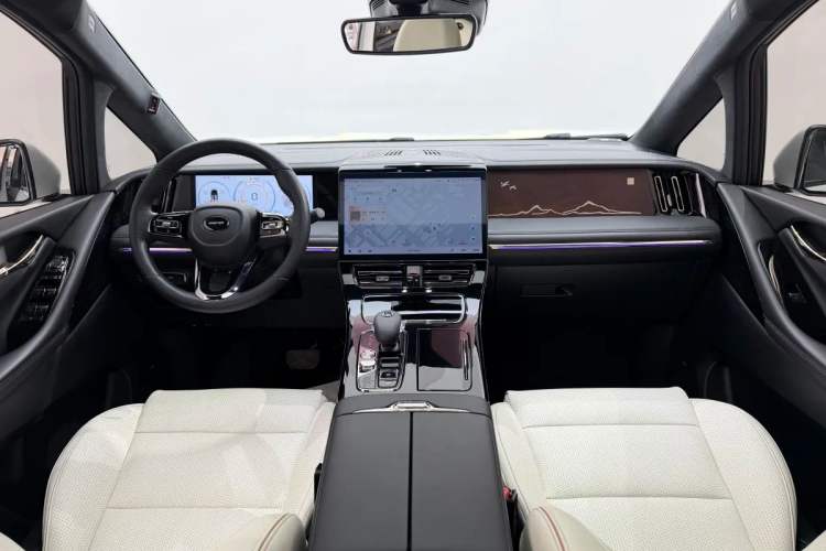 Used GAC Trumpchi M8 2023 Zongshi Series 400T Flagship Edition Center Console