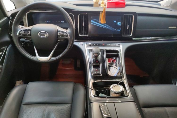 Used GAC Trumpchi M8 2023 Lingxiu Series 390T Prestige Edition Center Console
