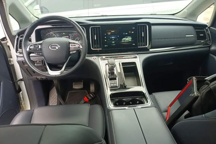Used GAC Trumpchi M8 2023 Lingxiu Series 390T Deluxe Edition Center Console