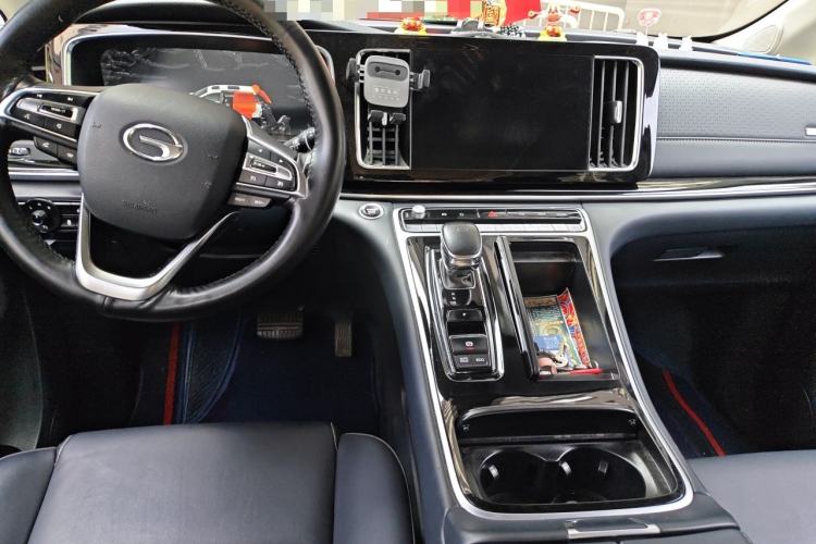 Used GAC Trumpchi M8 2023 Lingxiu Series 390T Prestige Edition Center Console
