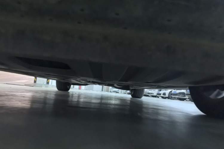Used GAC Trumpchi M8 2023 Zongshi Series 400T Flagship Edition Chassis Front