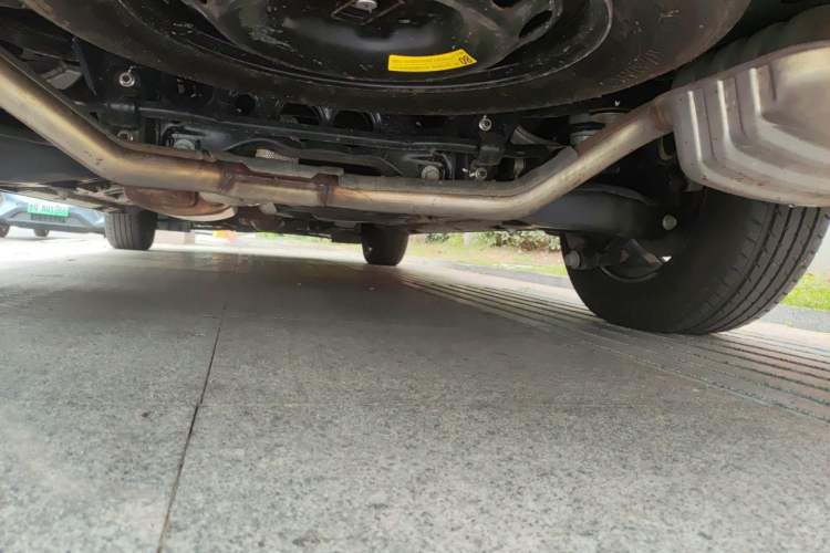 Used GAC Trumpchi M8 2023 Lingxiu Series 390T Deluxe Edition Chassis Front Left