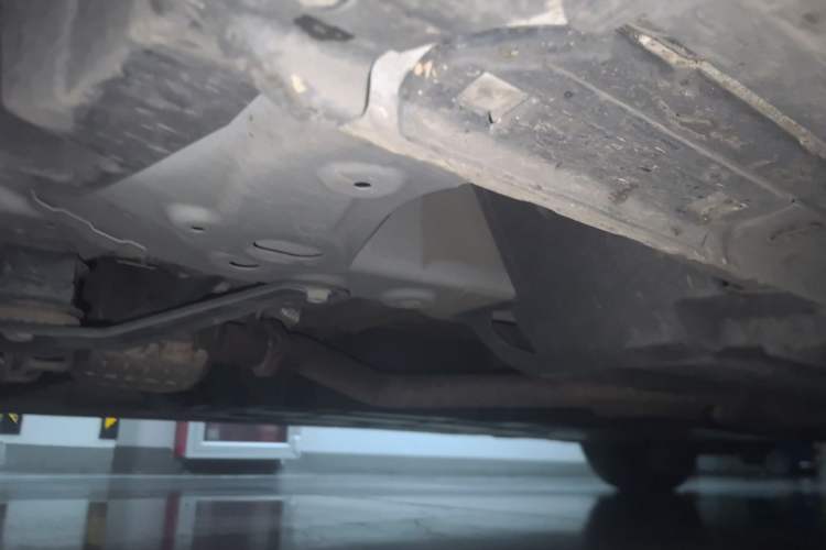 Used GAC Trumpchi M8 2023 Zongshi Series 400T Flagship Edition Chassis Front Left