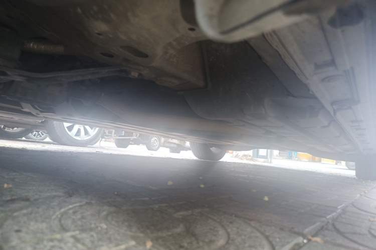 Used GAC Trumpchi M8 2023 Zongshi Series Dual-Motor Flagship Edition Chassis Front Left