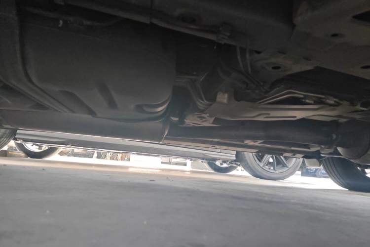 Used GAC Trumpchi M8 2023 Lingxiu Series 390T Ultimate Edition Chassis Front Left