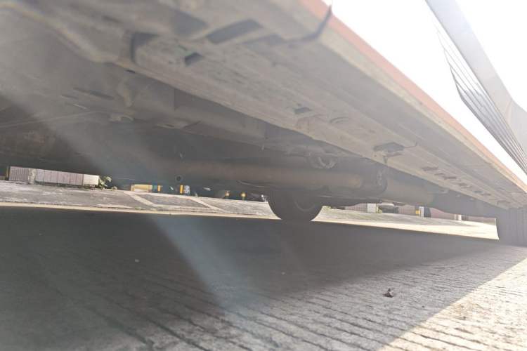 Used GAC Trumpchi M8 2023 Zongshi Series Dual-Motor Supreme Edition Chassis Front Left