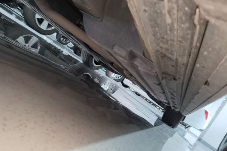 Used GAC Trumpchi M8 2023 Zongshi Series Dual-Motor YuZun Edition Chassis Front Left