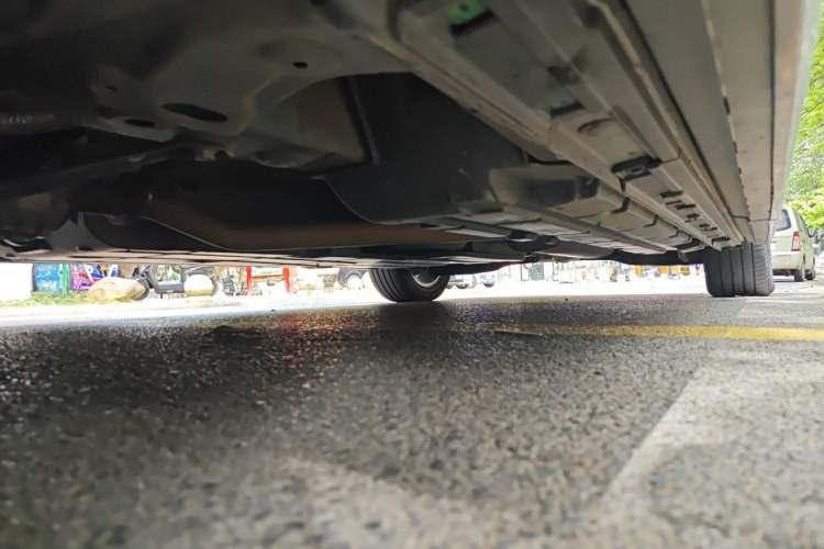 Used GAC Trumpchi M8 2023 Zongshi Series Dual-Motor YuZun Edition Chassis Front Left