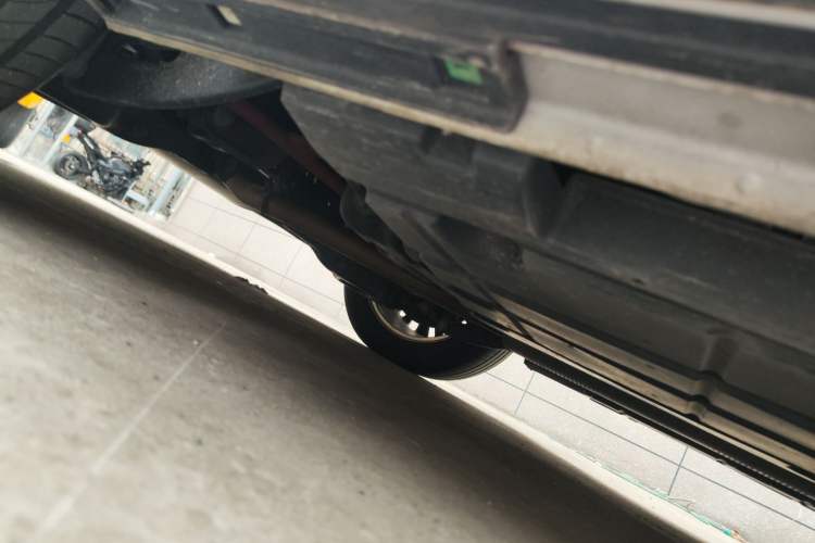 Used GAC Trumpchi M8 2023 Zongshi Series 400T Flagship Edition Chassis Front Left