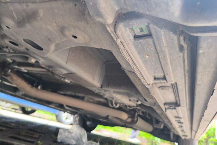 Used GAC Trumpchi M8 2023 Zongshi Series Dual-Motor Supreme Edition Chassis Front Left