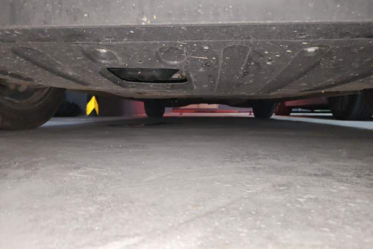 Used GAC Trumpchi M8 2023 Zongshi Series 400T Ultimate Edition Chassis Front